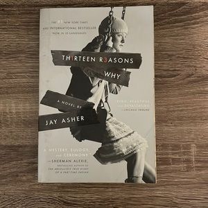 Thirteen reasons why  book